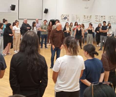 Más de 100 estudiantes participaron en el taller de Didáctica de Música impartido por el profesor Norteamericano Doug GOODKIN